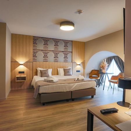 Hotel Quartier Latin Marche-en-Famenne Esterno foto