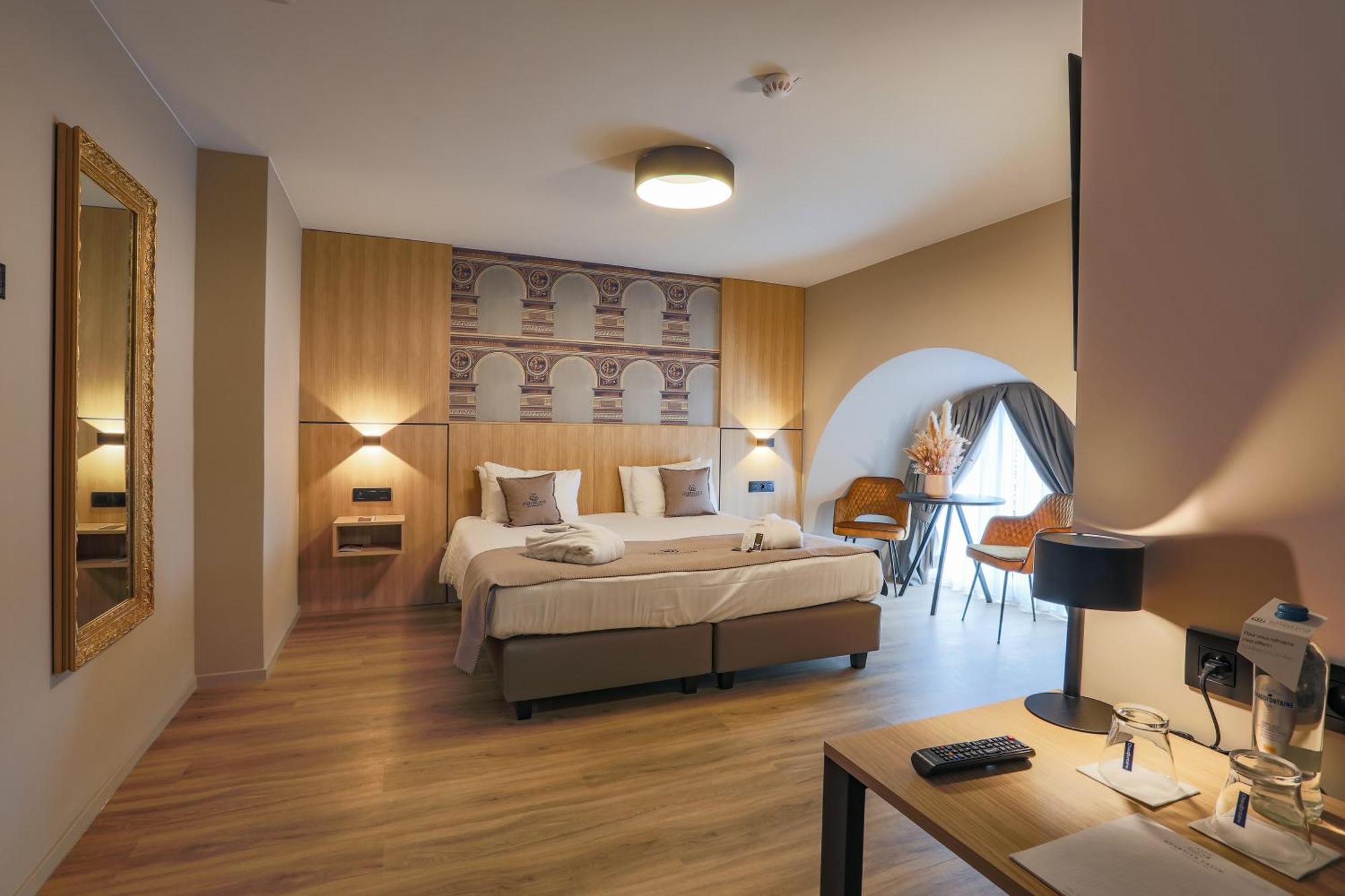Hotel Quartier Latin Marche-en-Famenne Esterno foto