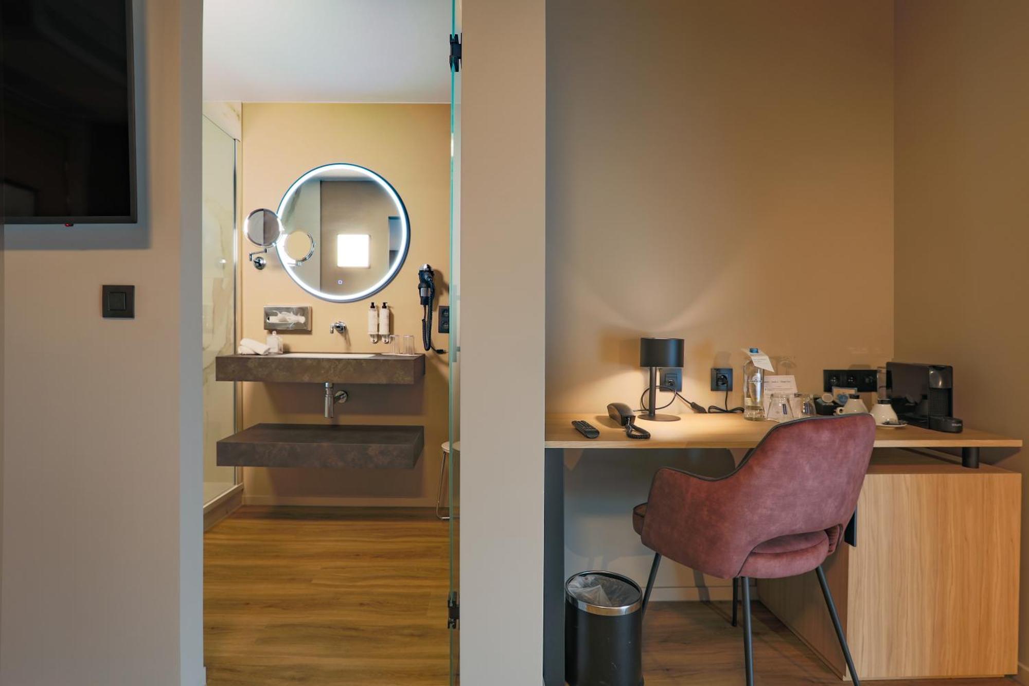 Hotel Quartier Latin Marche-en-Famenne Esterno foto