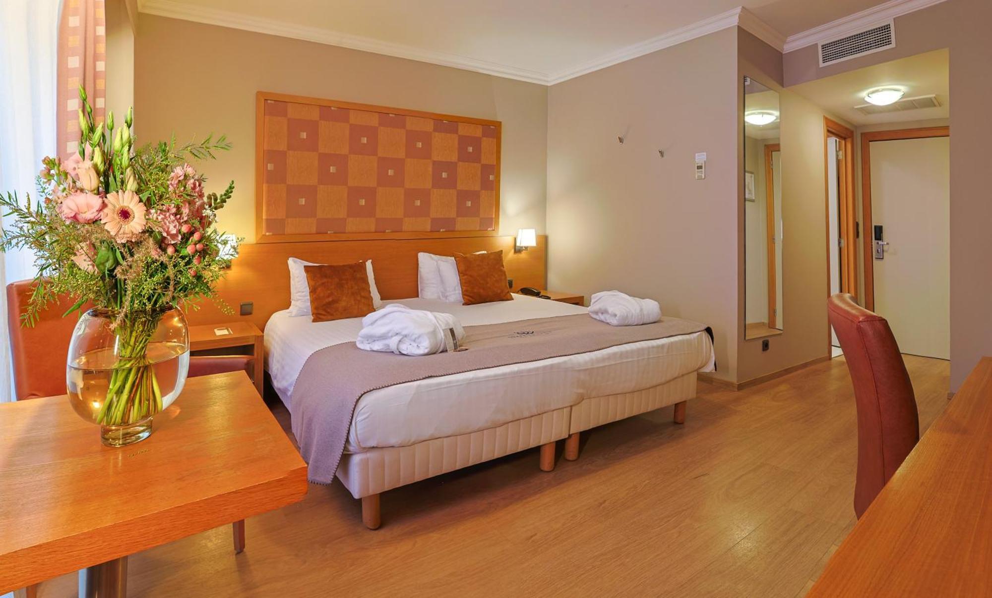Hotel Quartier Latin Marche-en-Famenne Esterno foto